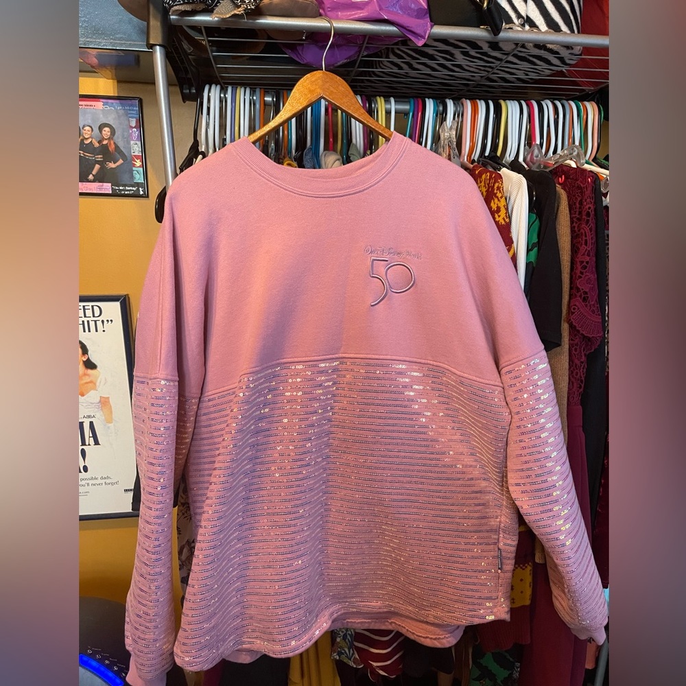 DisneyWorld’s 50th anniversary large spirit jersey - PINK